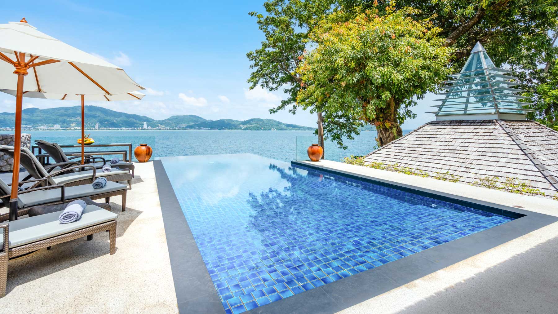 00-Villa-Rom-Trai-Swimming-Pool-Area