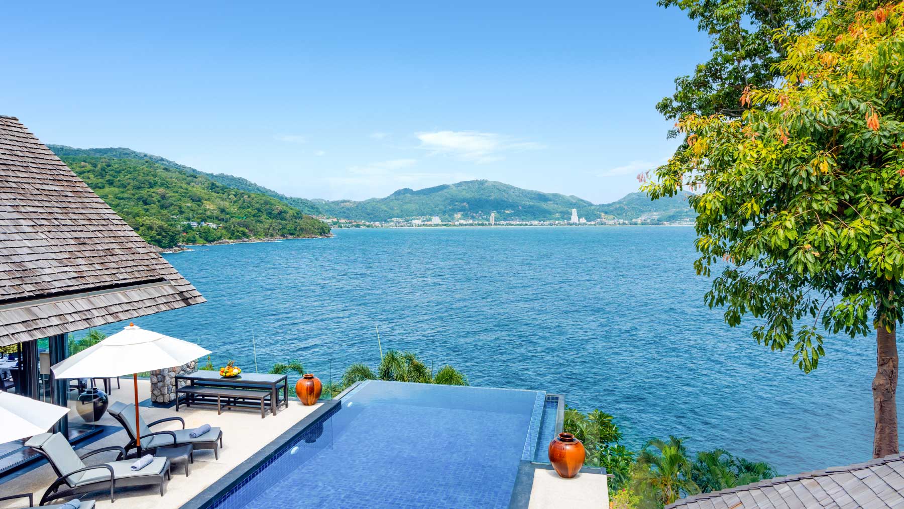 03-Villa-Rom-Trai-Swimming-Pool-Area