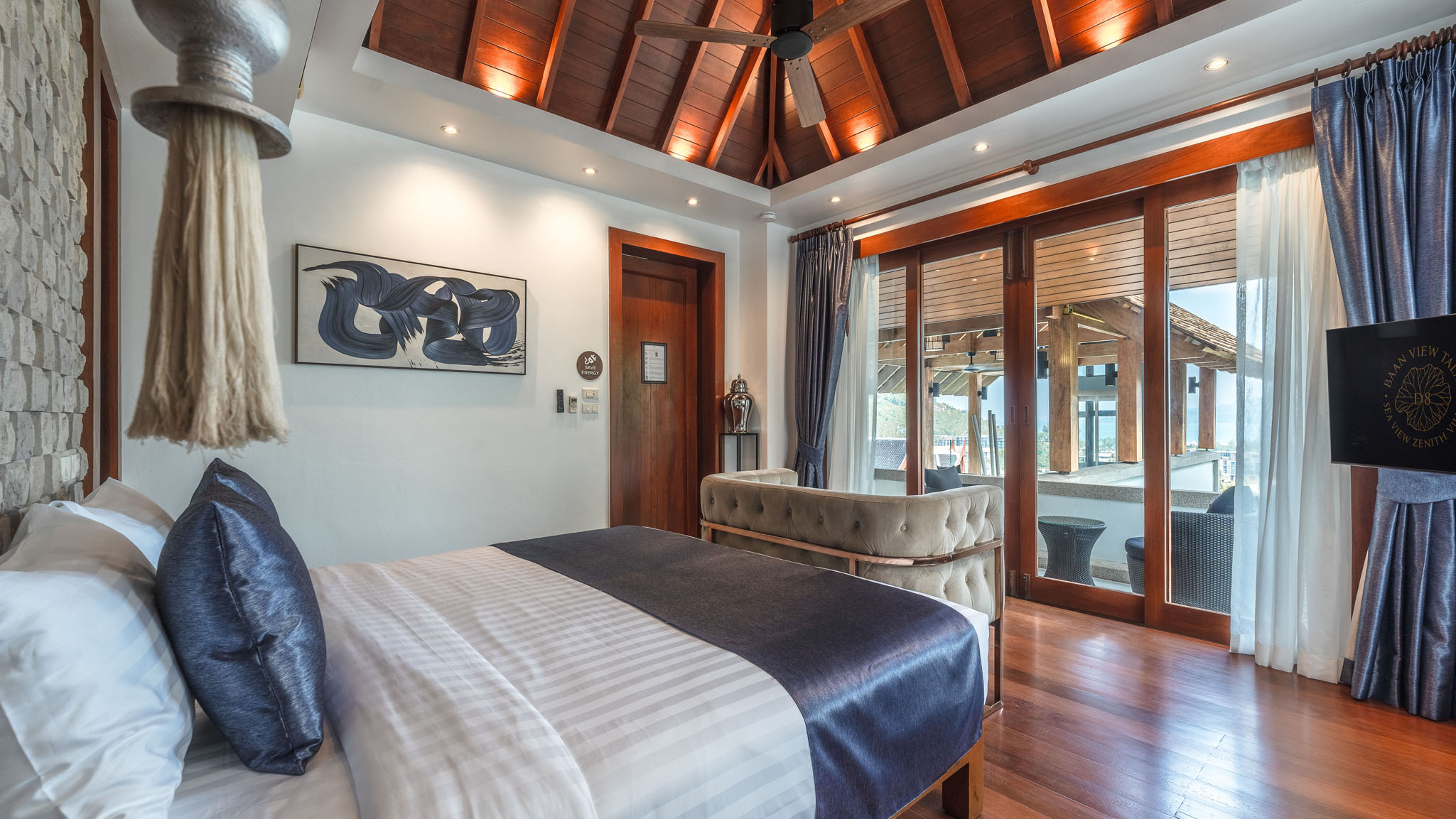 09 Sea View Zenith - Bedroom with a fantastic view of the bay