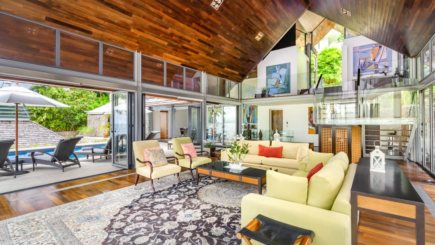 13-Villa-Rom-Trai-Living-Area