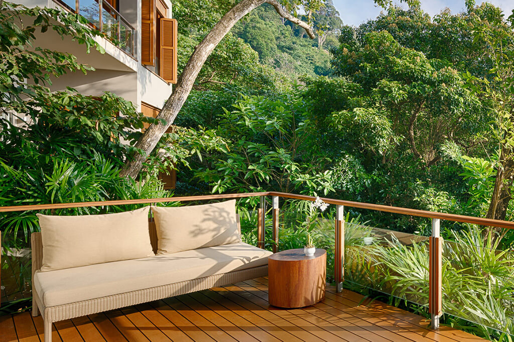 16-Baan-Banyan-Suite-Room-3-Balcony-Setting