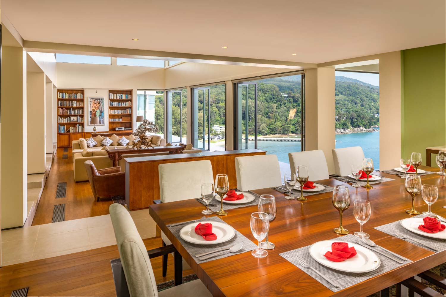 22-Villa-Fha-Sai-Dining-Area