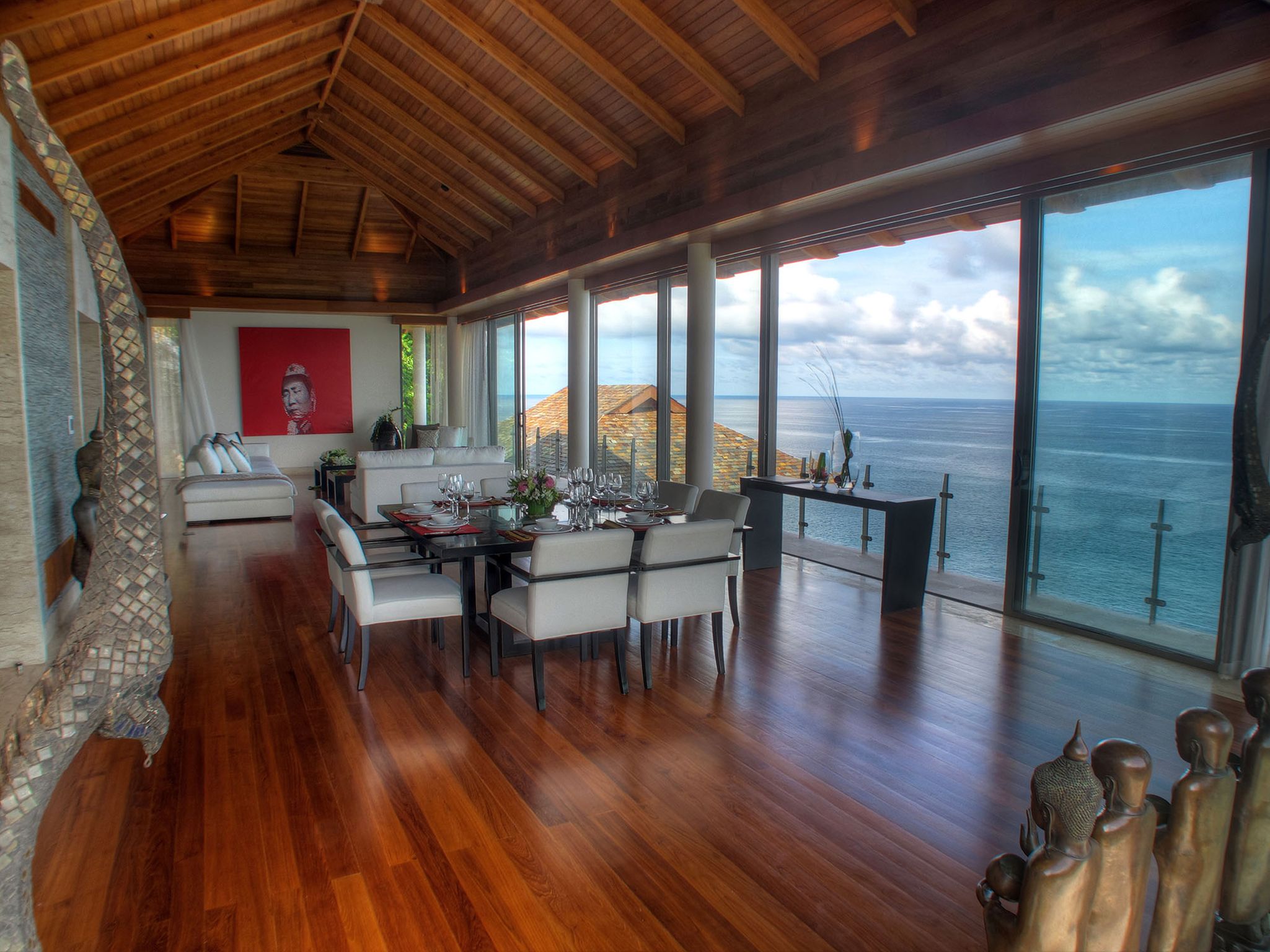 36. Villa Minh - Spacious living and dining area