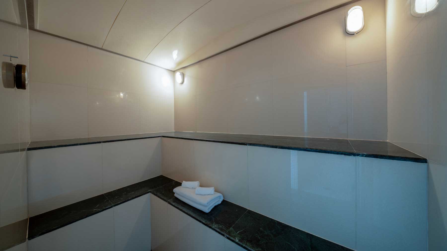 37-Villa-Rom-Trai-Steam-Room