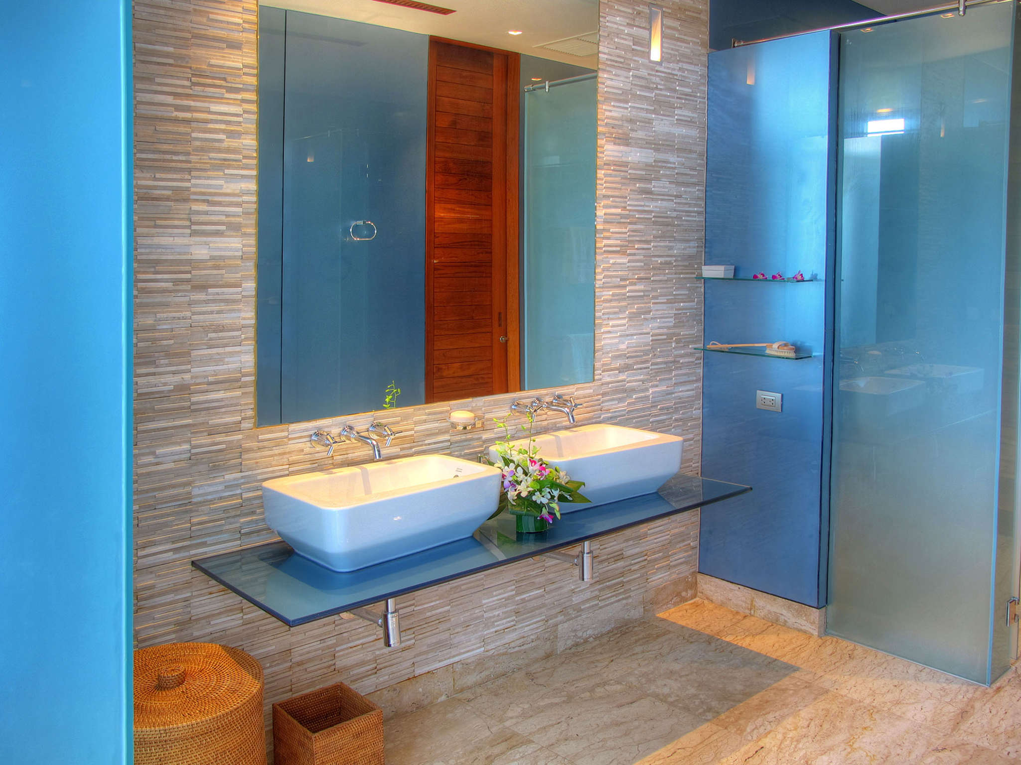 48. Villa Minh - Guest bedroom two bathroom