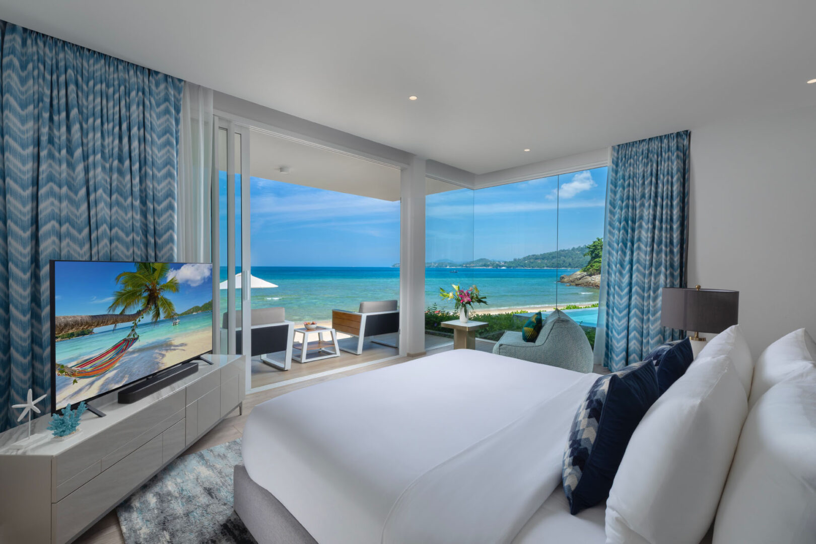 Villa-ANDA-Phuket-Master-Bedroom-1-1-1620x1080