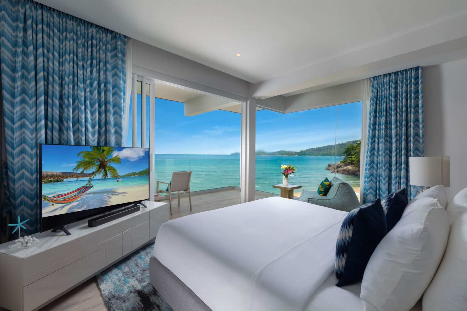 Villa-ANDA-Phuket-Master-Bedroom-2-2-1620x1080