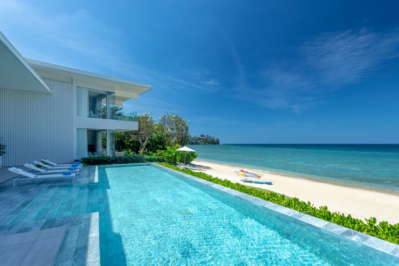 Villa-ANDA-Phuket-Pool-Area-1-1620x1080