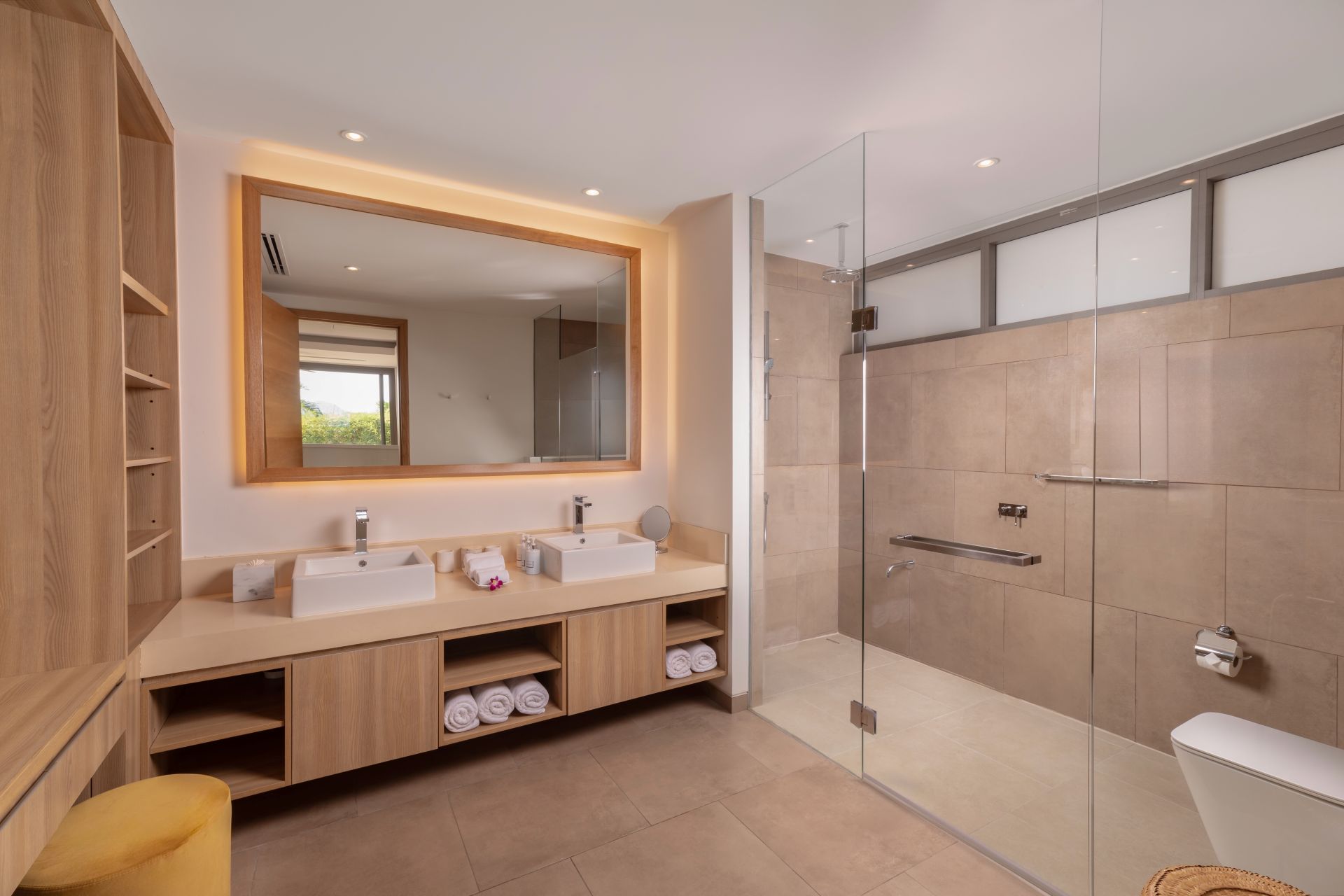 Villa-Narissa-Phuket-Guest-Bedroom-1-3