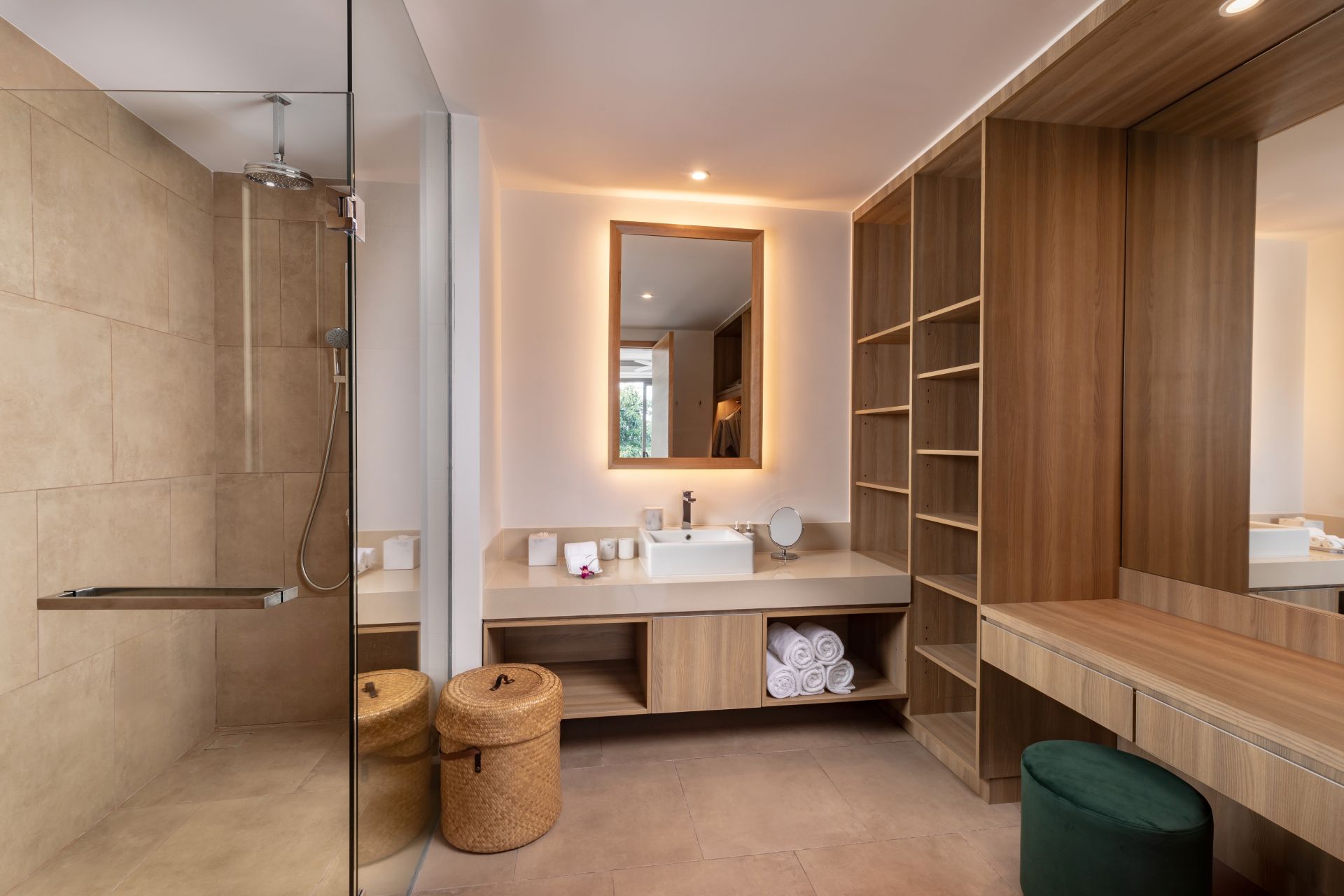Villa-Narissa-Phuket-Guest-Bedroom-4-3
