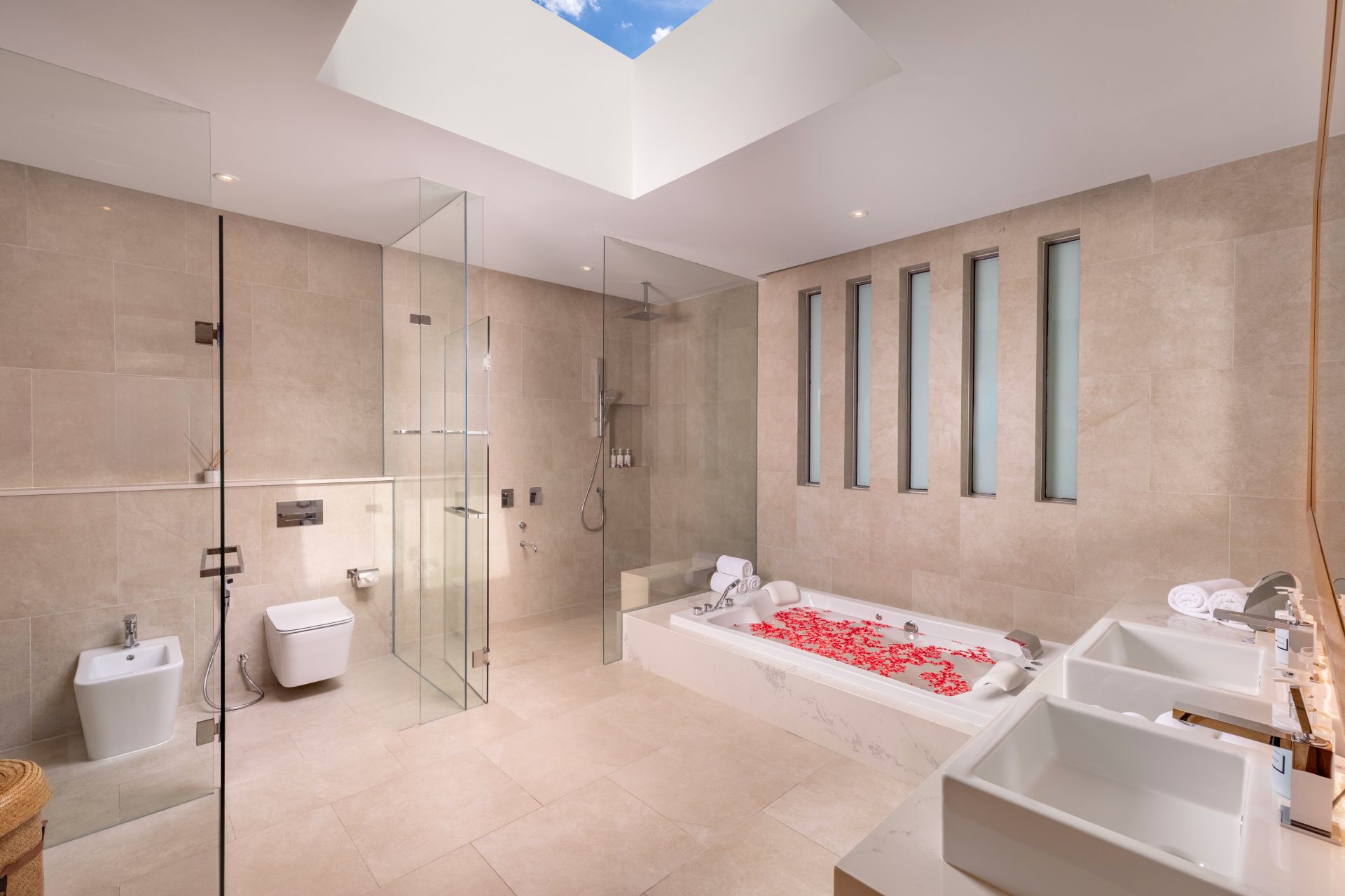 Villa-Narissa-Phuket-Master-Bedroom-1-4