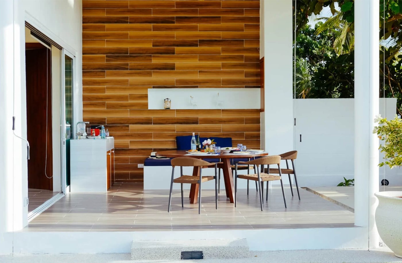 summer-estate-exterior-13