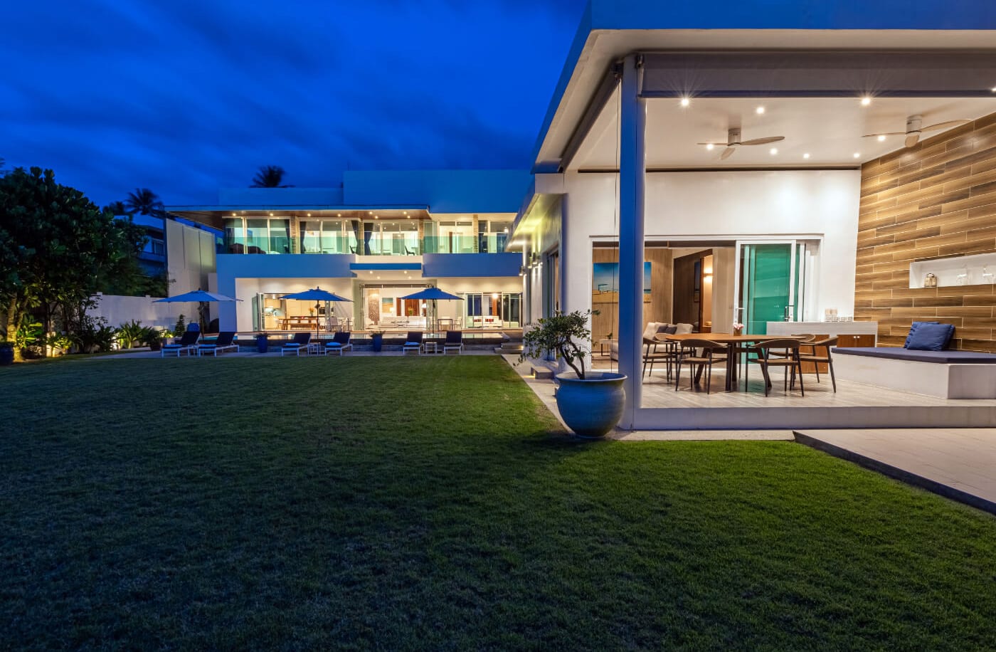 summer-estate-exterior-8