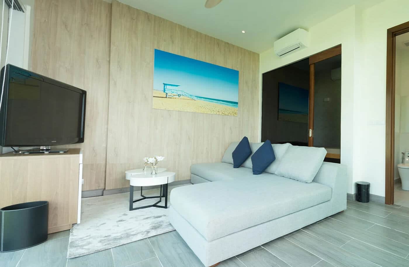 summer-estate-interior-14
