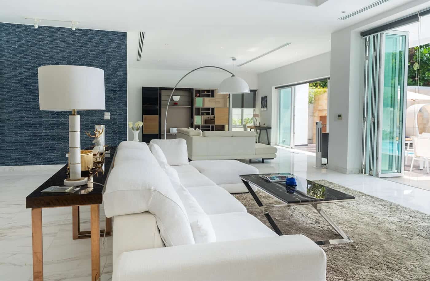 summer-estate-interior-2