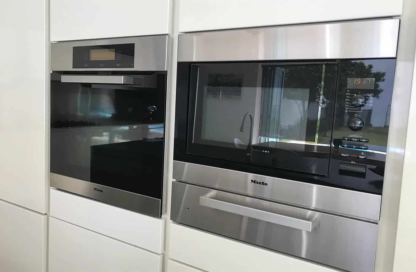 summer-estate-interior-30