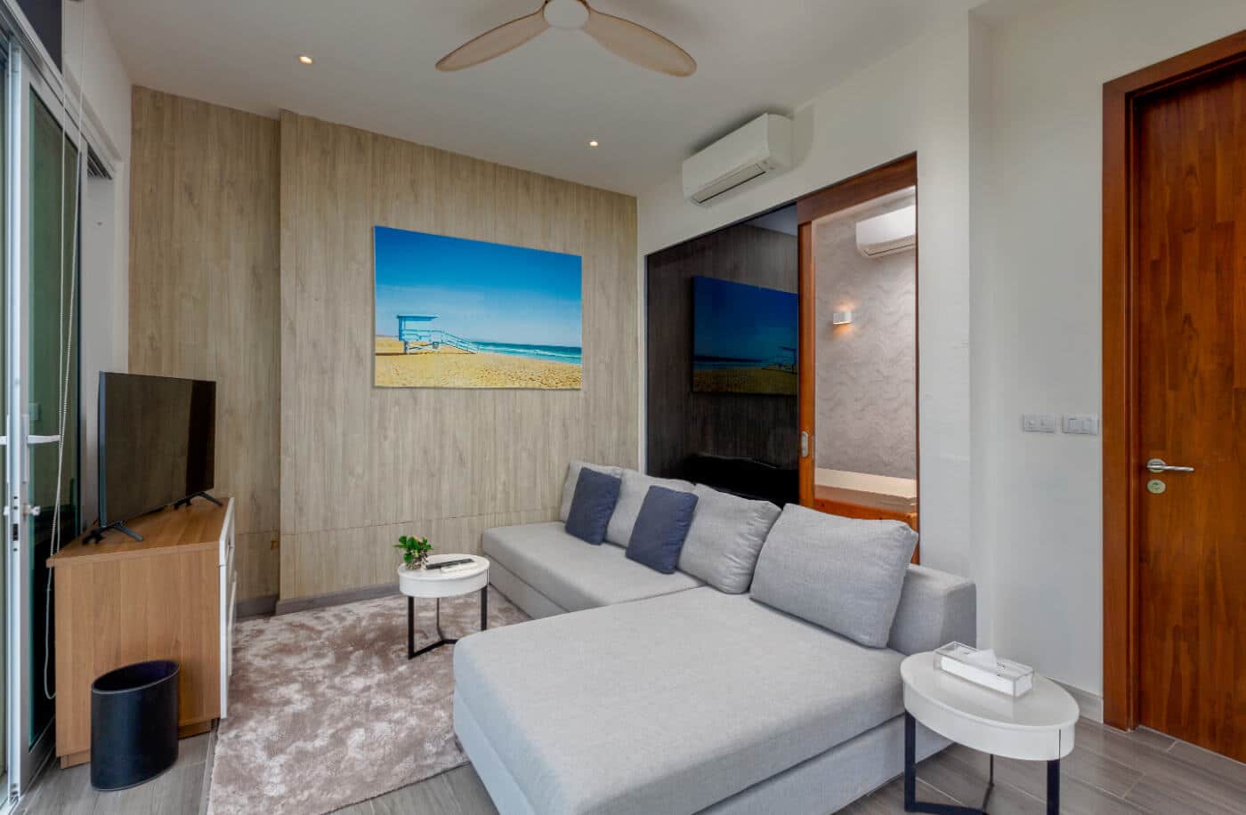 summer-estate-interior-37
