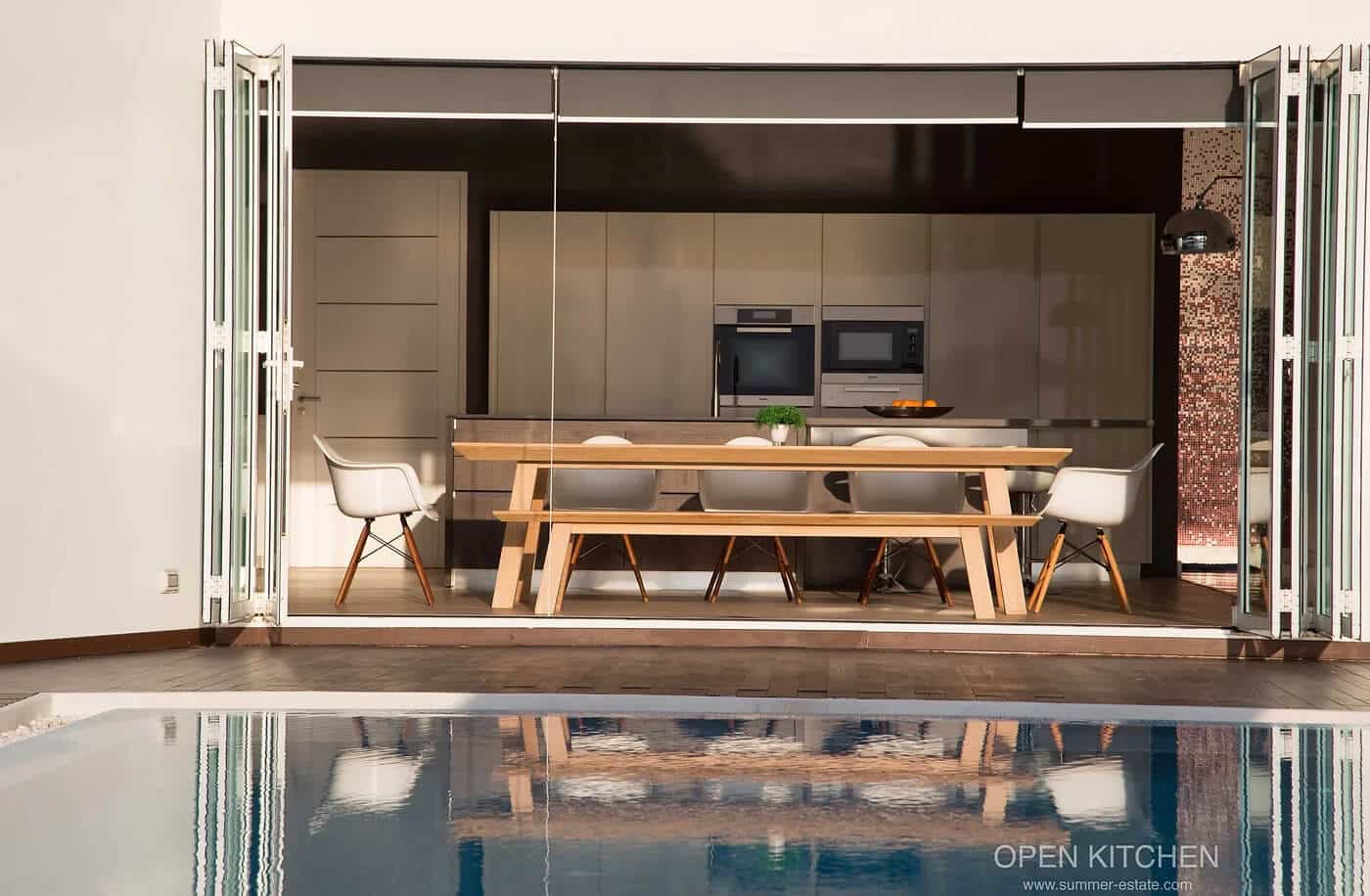 summer-estate-interior-5