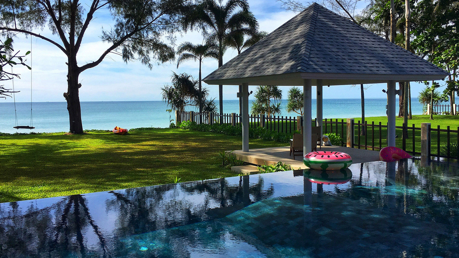 twin-villas-natai-1-twin-villas-natai-north-villa-absolute-beachfront-villa-5b30992852561