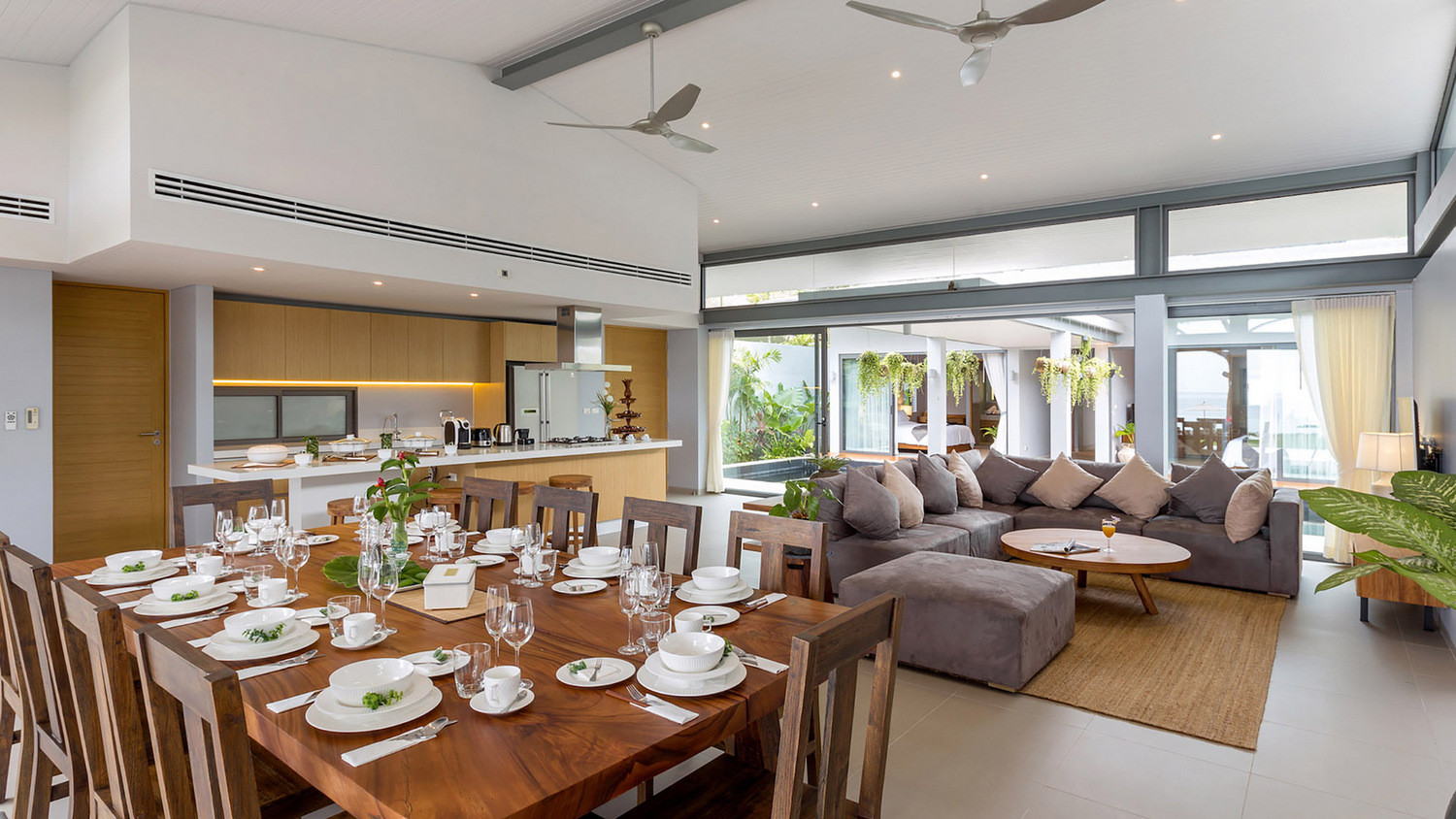 twin-villas-natai-11-twin-villas-natai-south-villa-living-room-feature-5b30a38741c4f