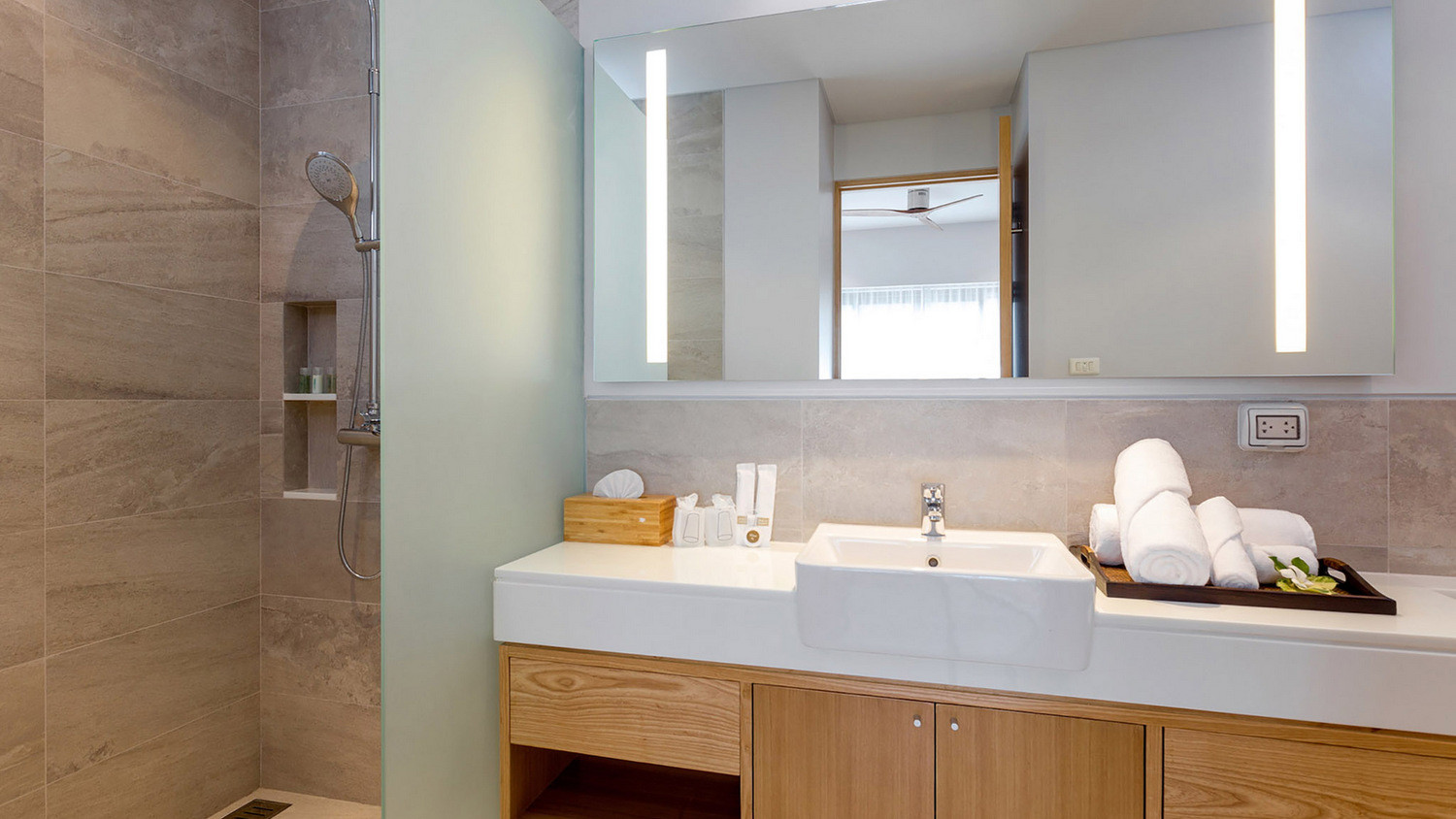 twin-villas-natai-twin-villas-natai-north-villa-bedroom-b-ensuite-bathroom-5b3099a9d4fbb