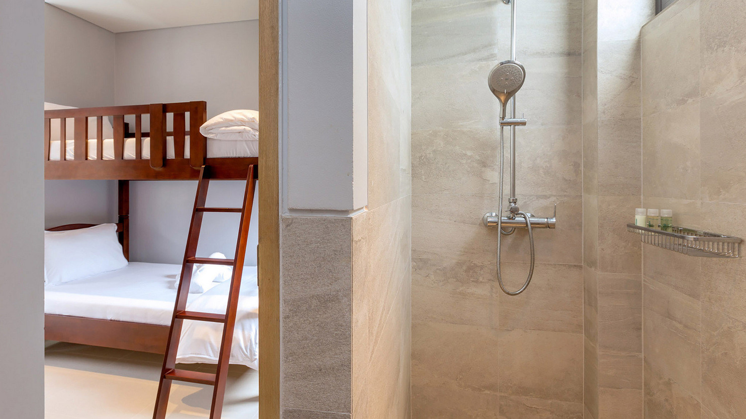 twin-villas-natai-twin-villas-natai-north-villa-room-d-ensuite-5b309a2bcd4e7