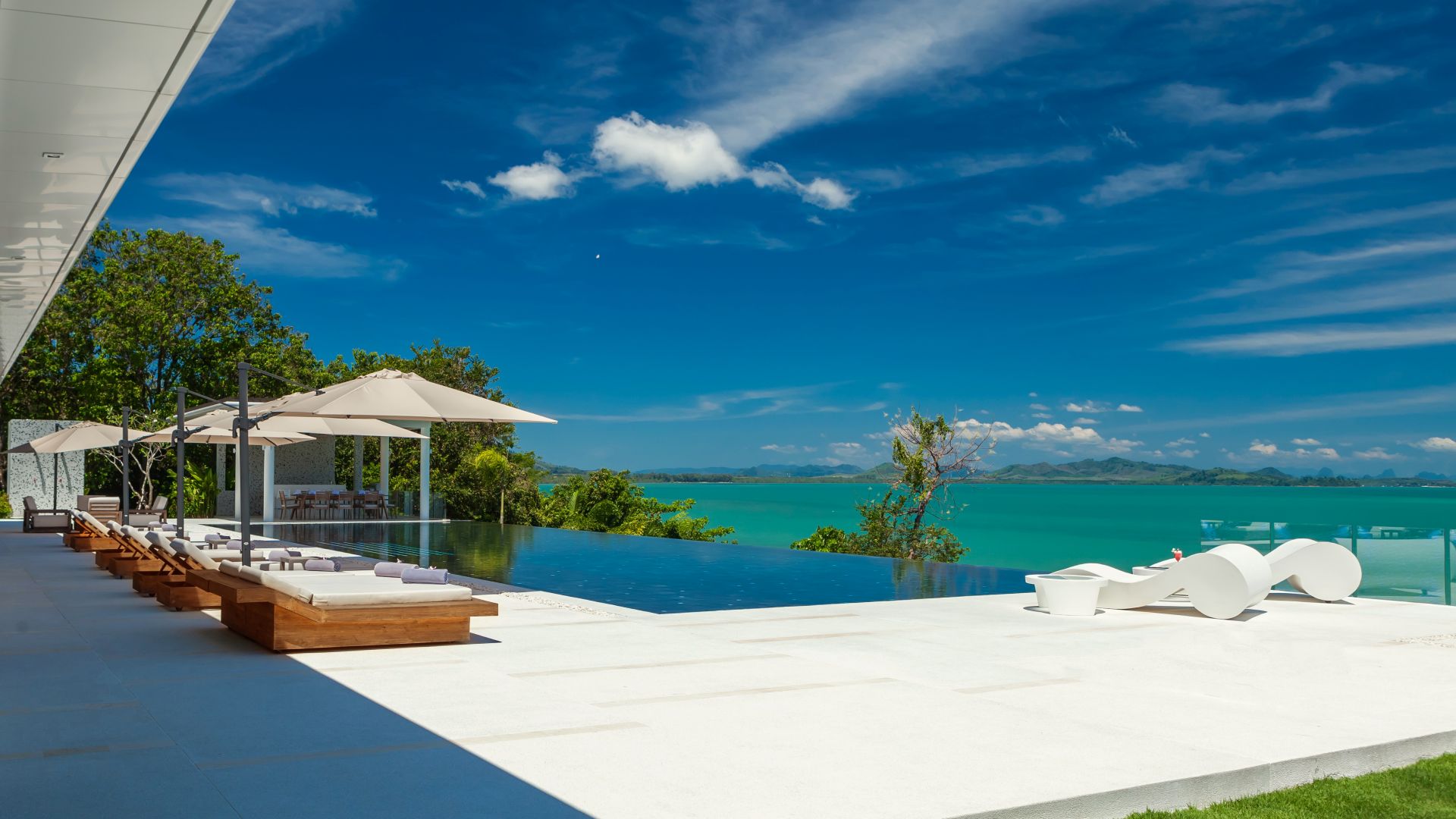 03.1-Villa-Amarapura-Phuket-Cape-Yamu-Swimming-Pool-Area