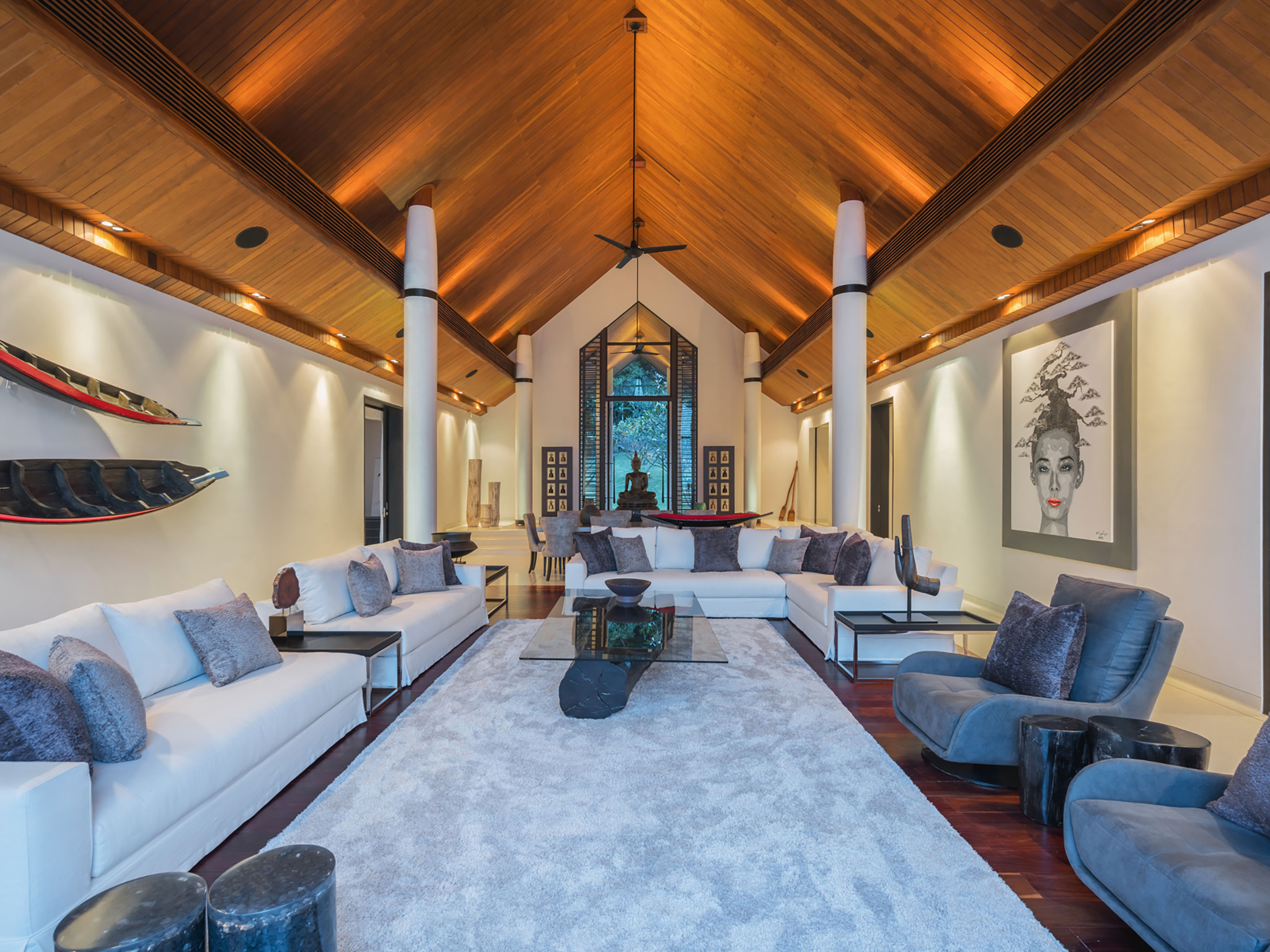 06 Naam Sawan - Palatial living and dining area