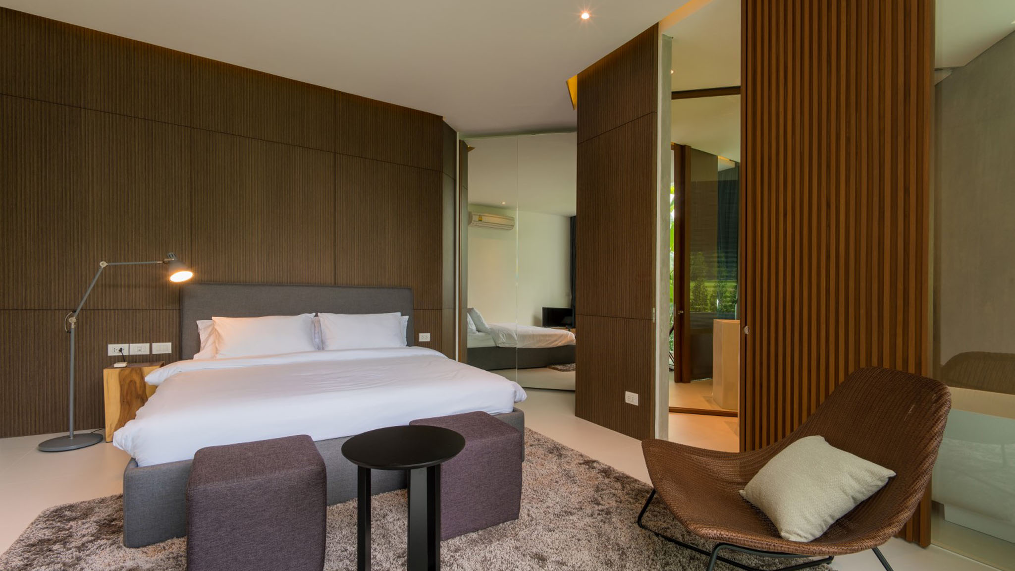 09 Villa Abiente - Spacious guest bedroom