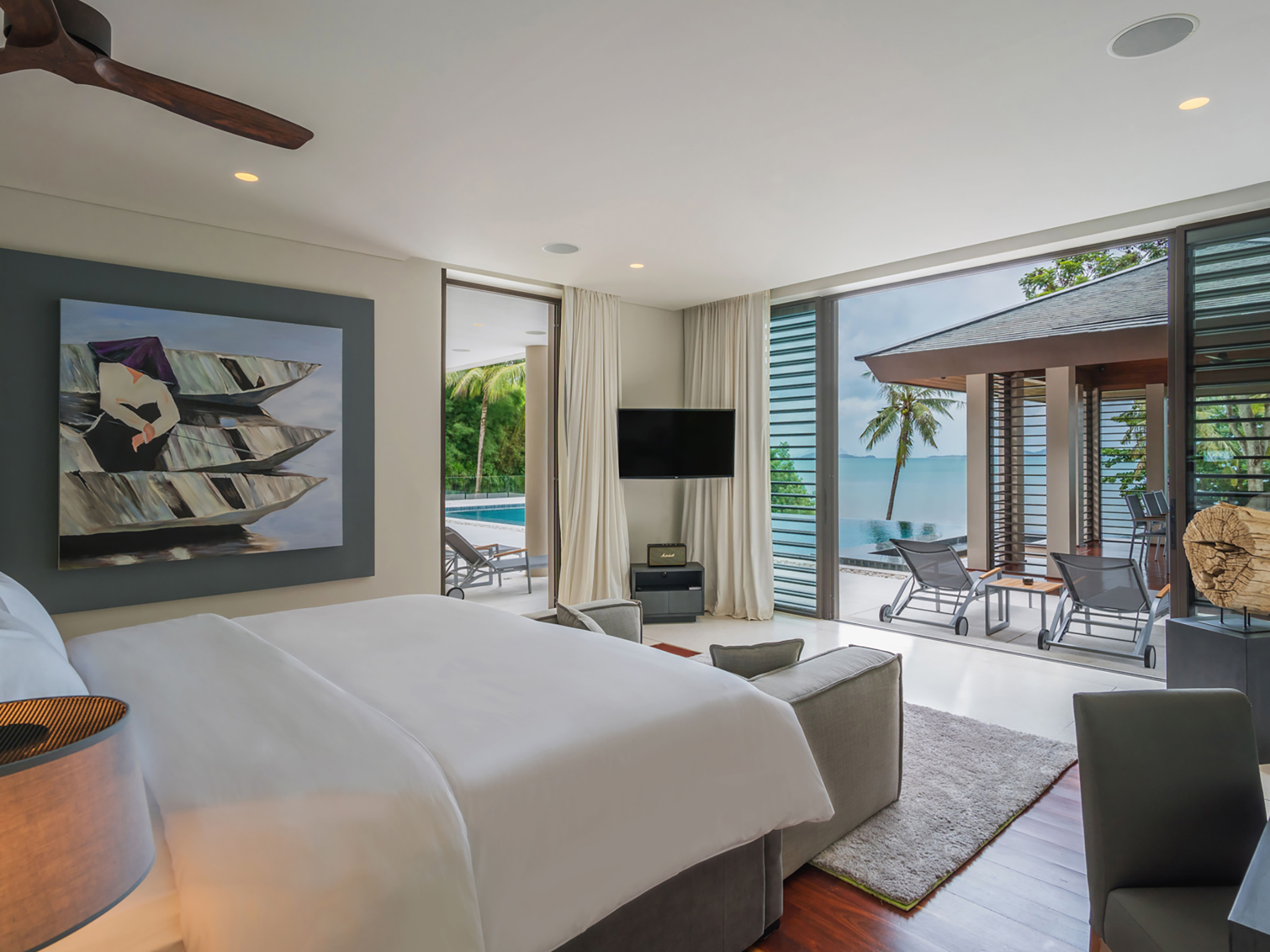 20 Naam Sawan - Restful guest bedroom by the dining sala