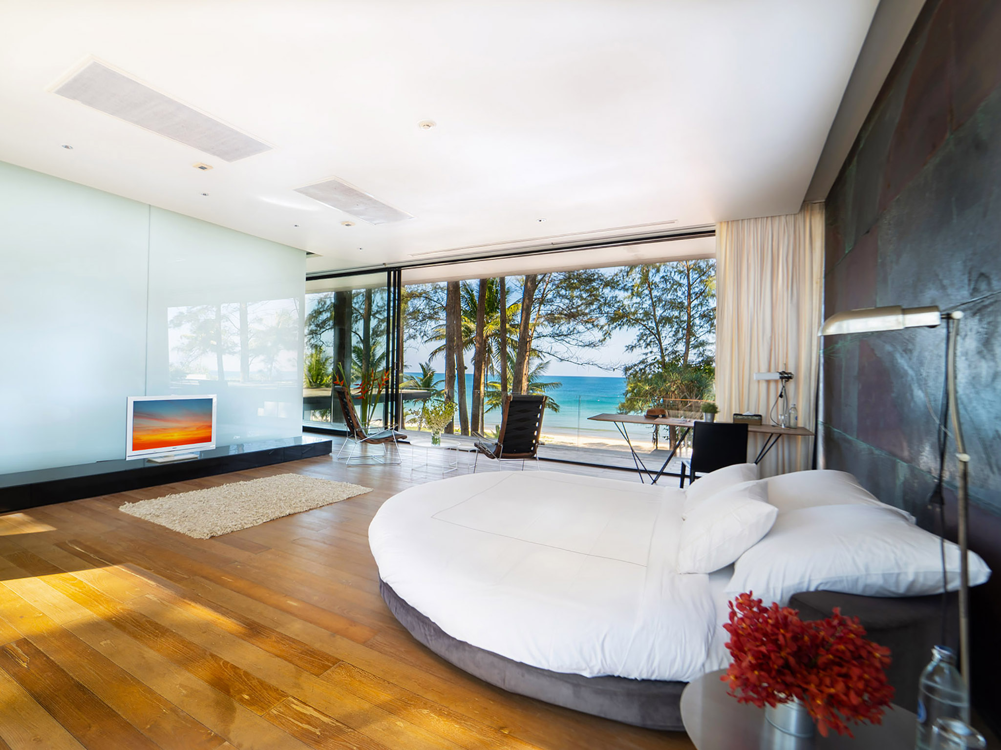 5. Grand Villa Noi - Master Suite A with beautiful view