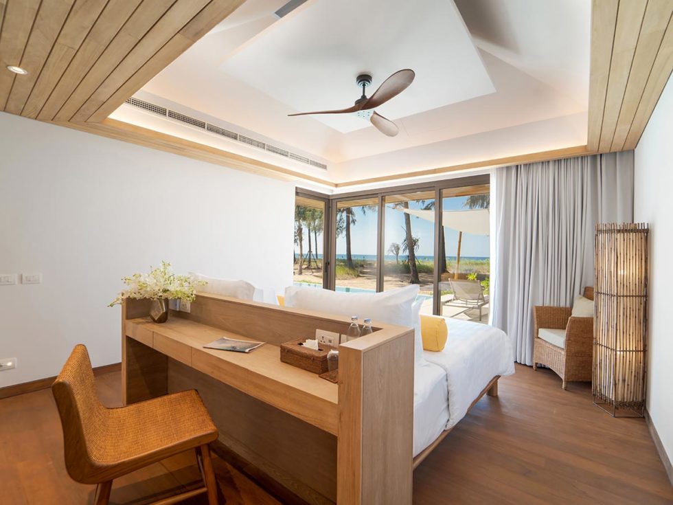 The-Pines-Guest-bedroom-pool-view-980x735