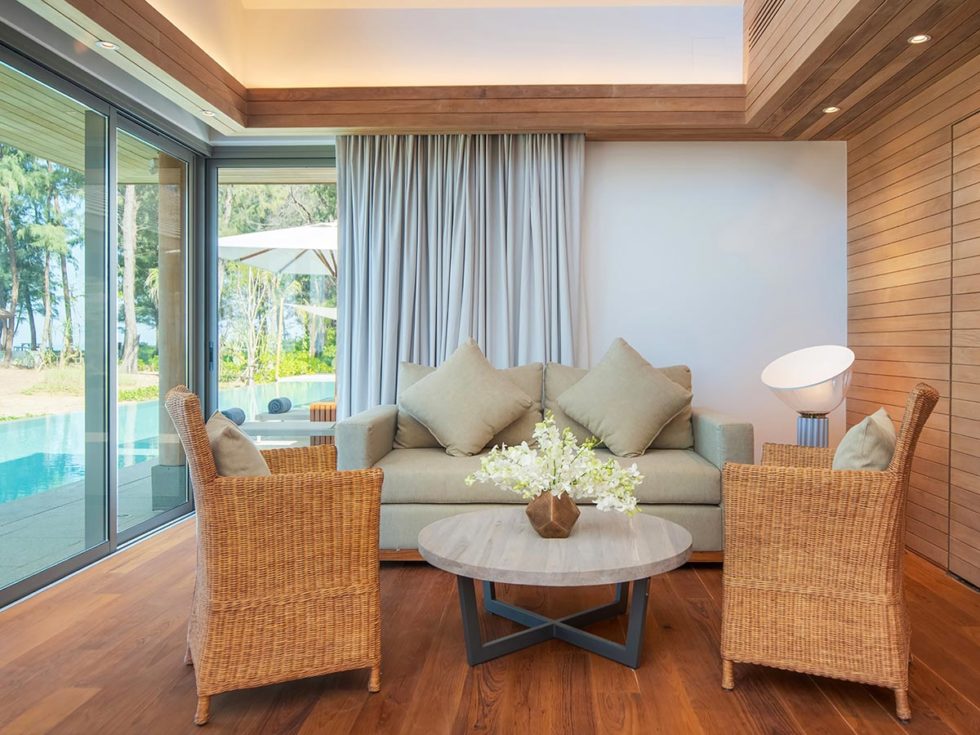 The-Pines-Master-bedroom-intimate-living-space-980x735