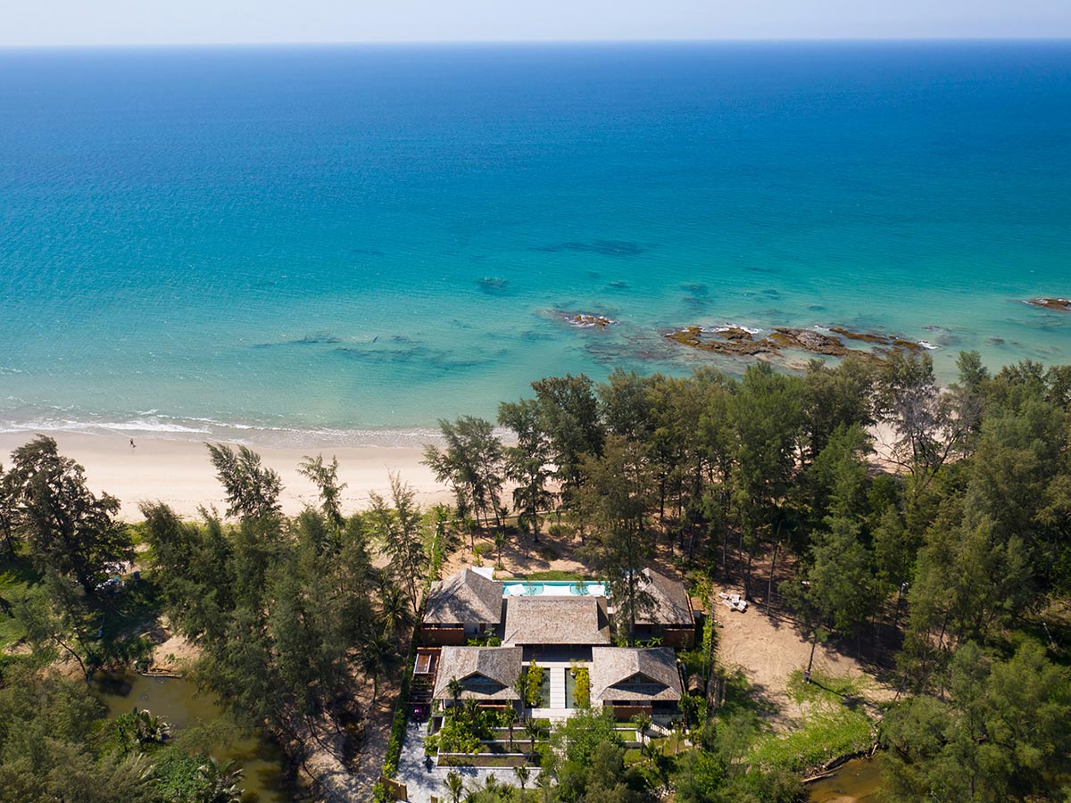 The-Pines-Tropical-getaway