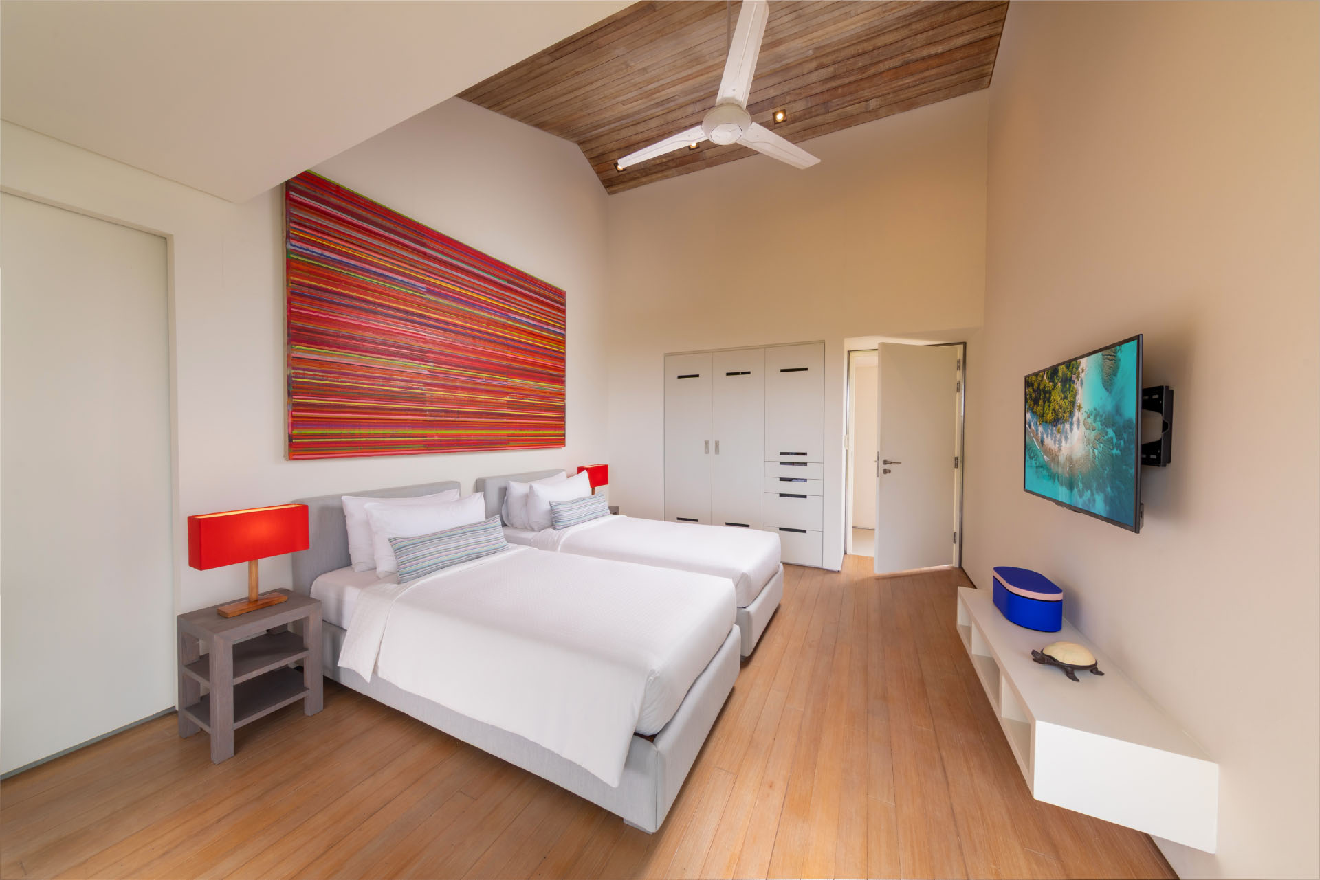 Villa-Aqua-Guest-Bedroom-3-1
