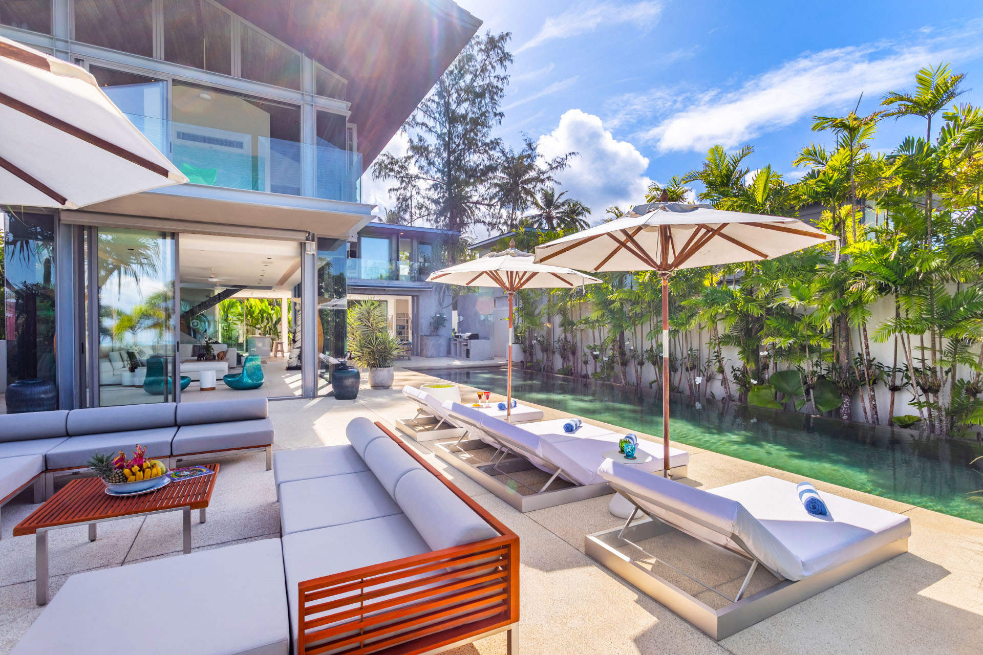 Villa-Aqua-Swimming-Pool-2