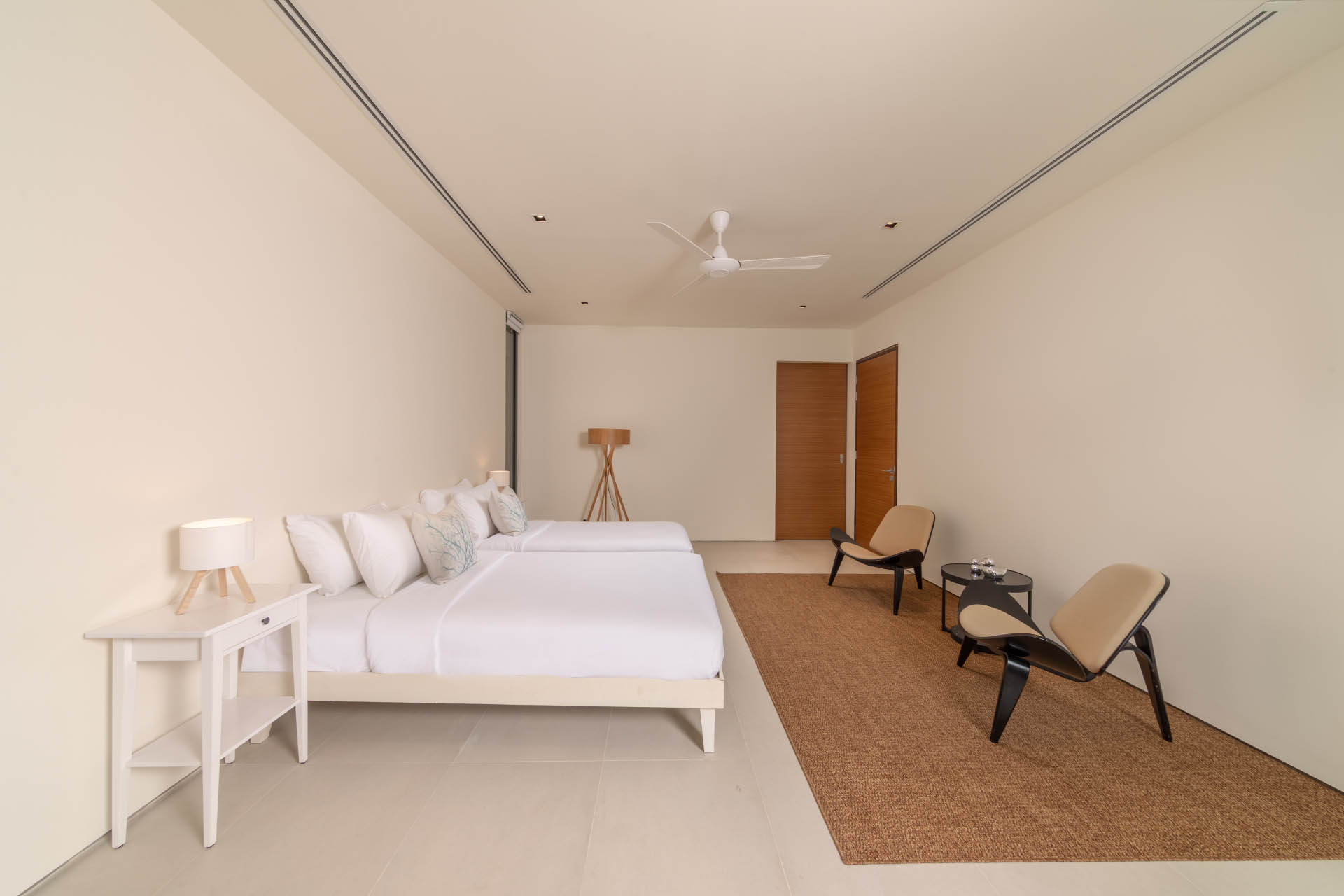 Villa-Roxo-Guest-Bedroom-5-2