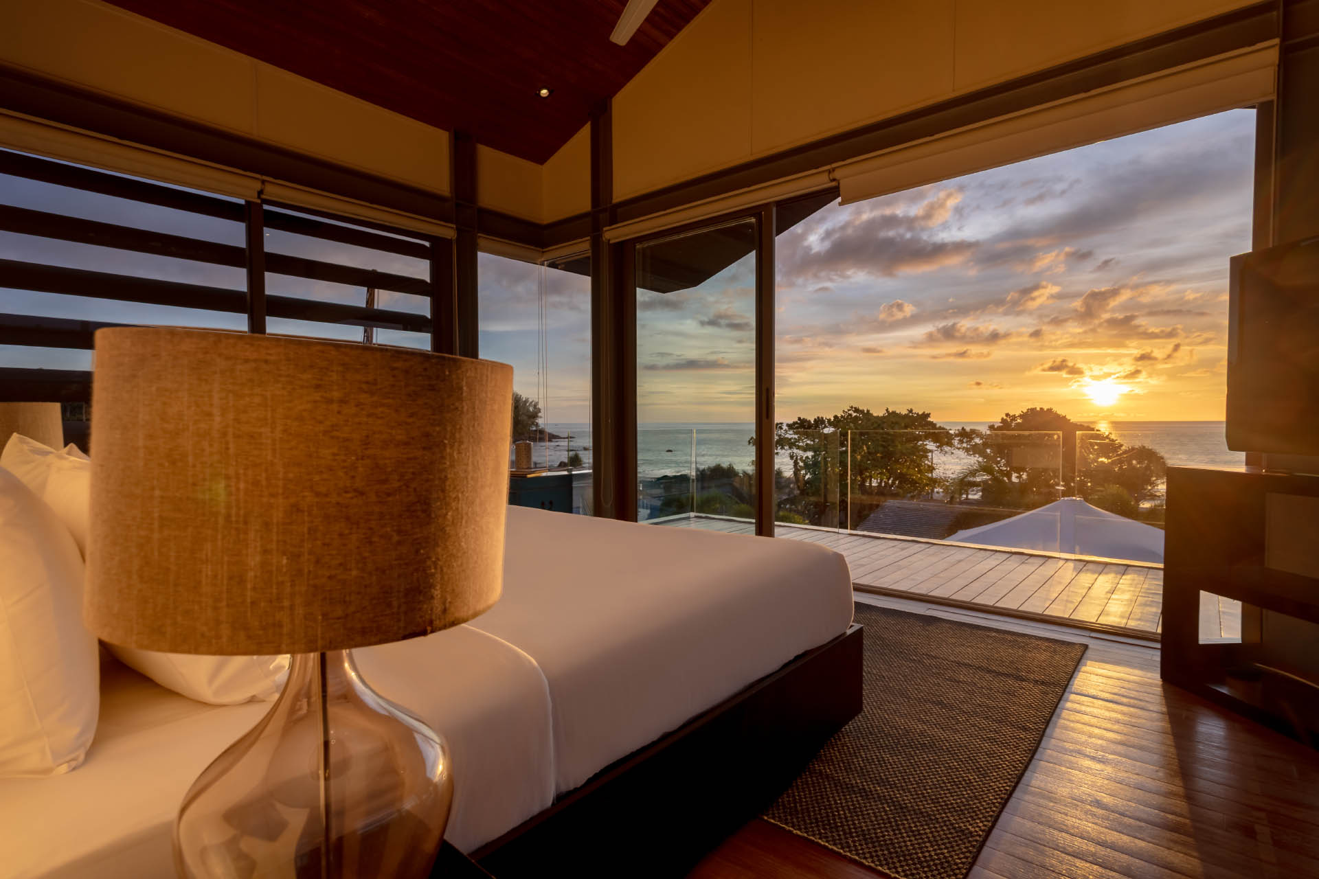 Villa-Roxo-Master-Bedroom-1-5