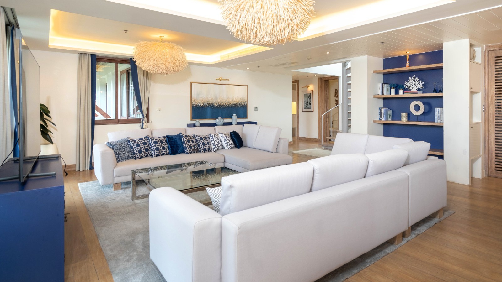 penthouse-skyline-a-13-657bb9bc4872b