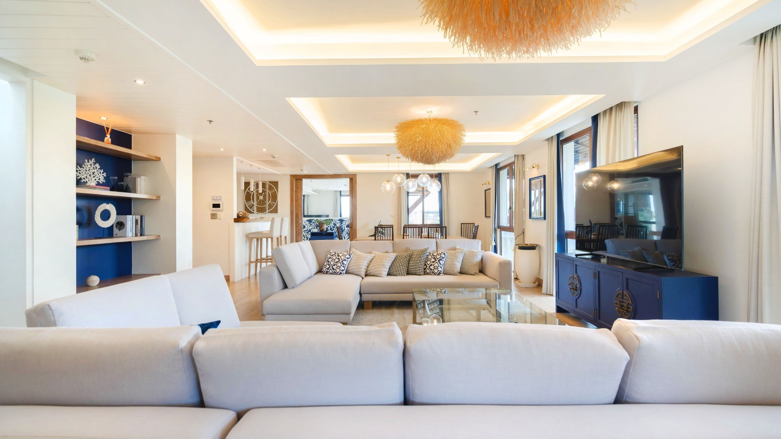 penthouse-skyline-a-7-657bba1368bfb