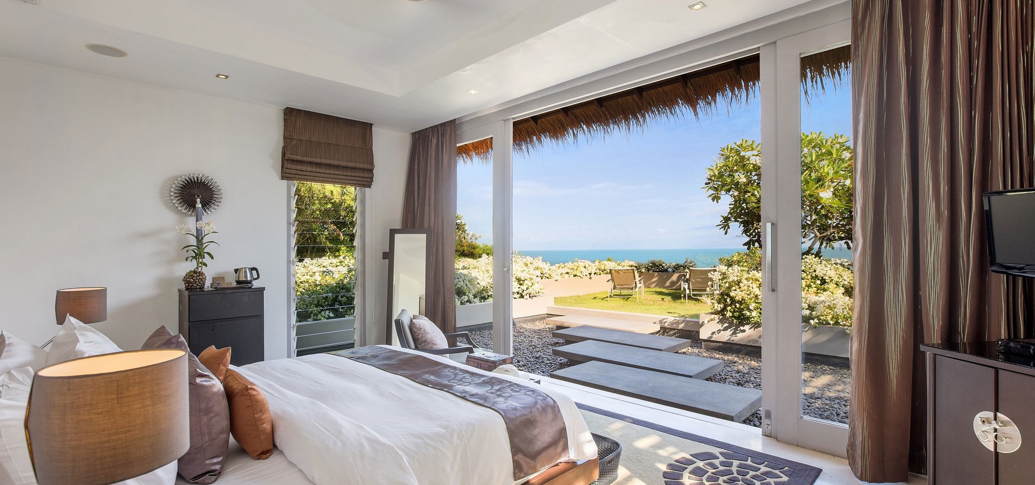 SangsuriVilla1_Samui_20_BedroomView