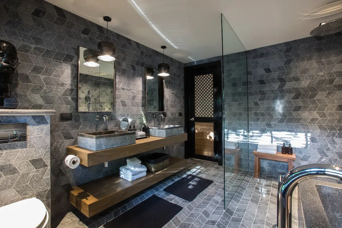 orca-bedroom-bathroom4