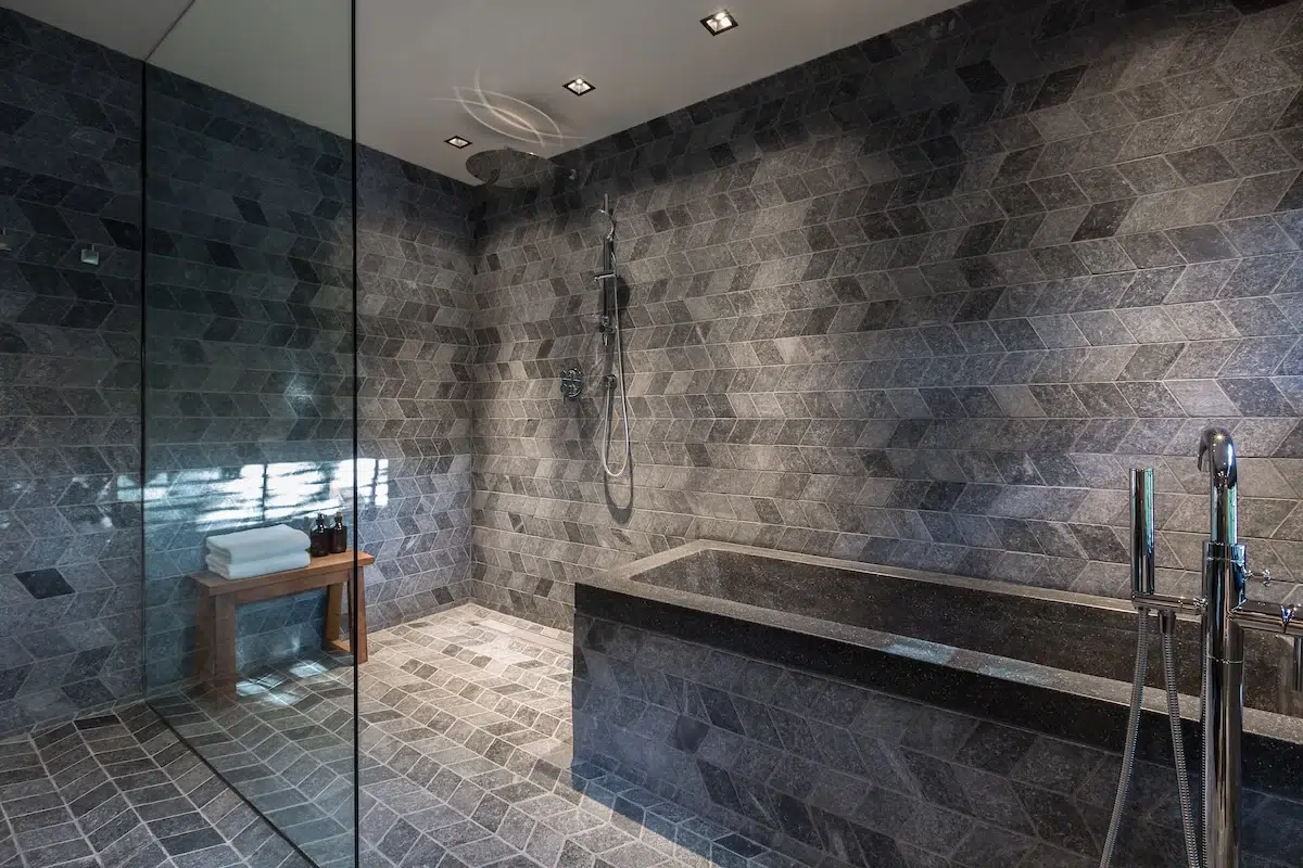 orca-bedroom-bathroom6