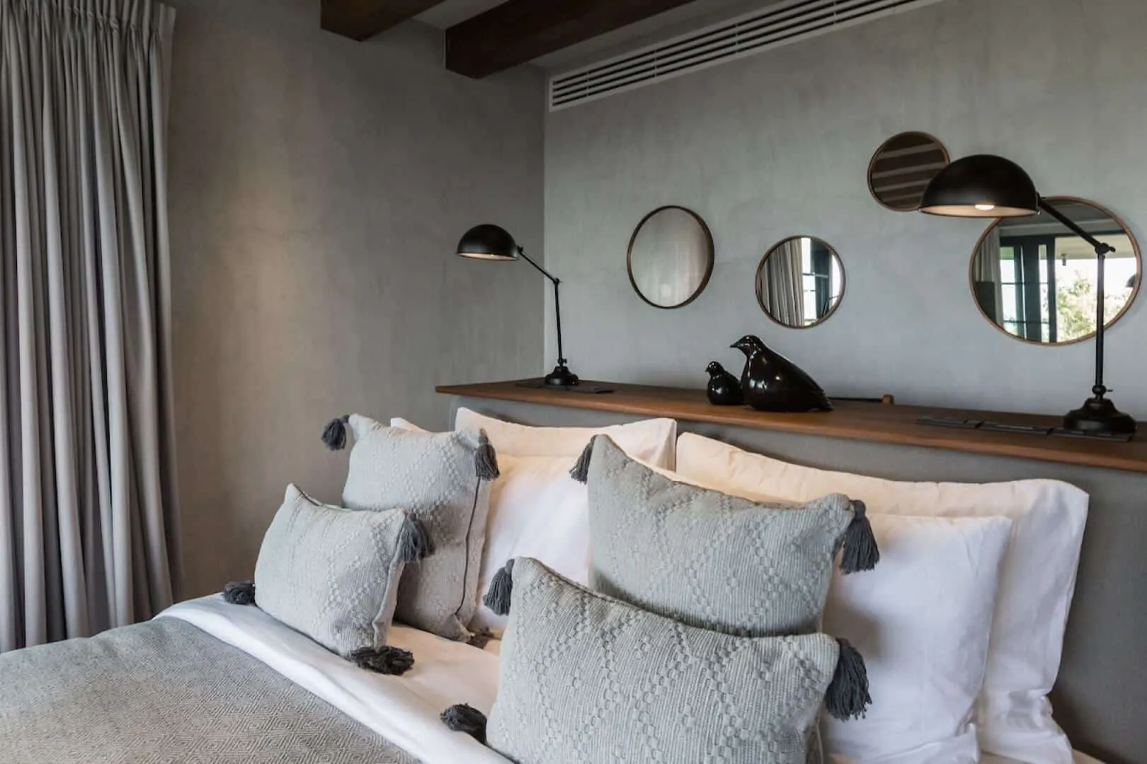 orca-gallery-bedroom26