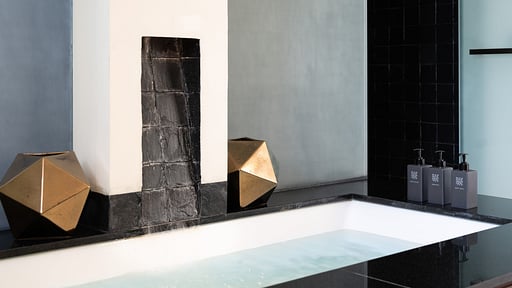 samujana-villa-11a-v11a-bathtub-637d9f5033f5c