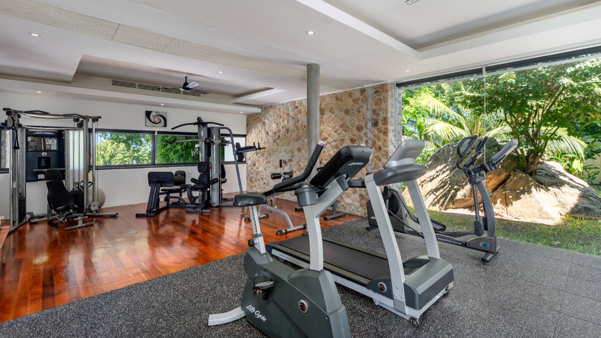 samujana-villa-22-v22-private-gym-1-695f7750d16ba