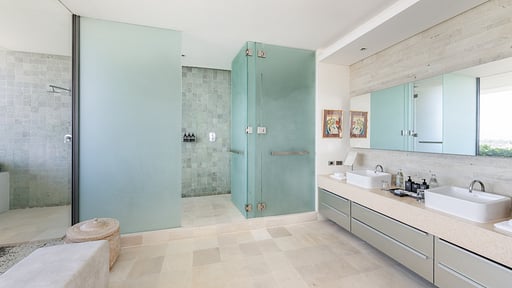 samujana-villa-26-v26-bathroom-1-696e0596c18f8
