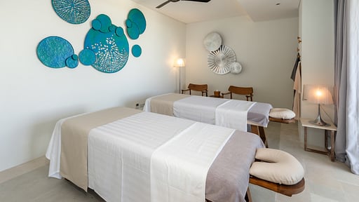 samujana-villa-26-v26-spa-treatment-room-696e06af3d718