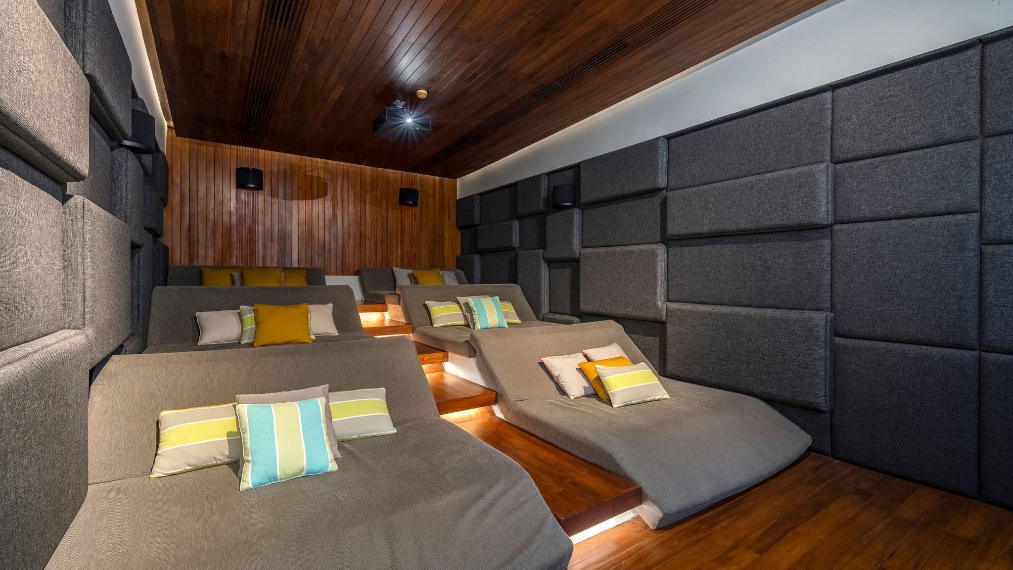 samujana-villa-28-v28-private-cinema-1-6911a5a819329