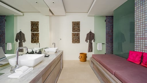 samujana-villa-8-v8-bathroom-5fffc92f63ce0